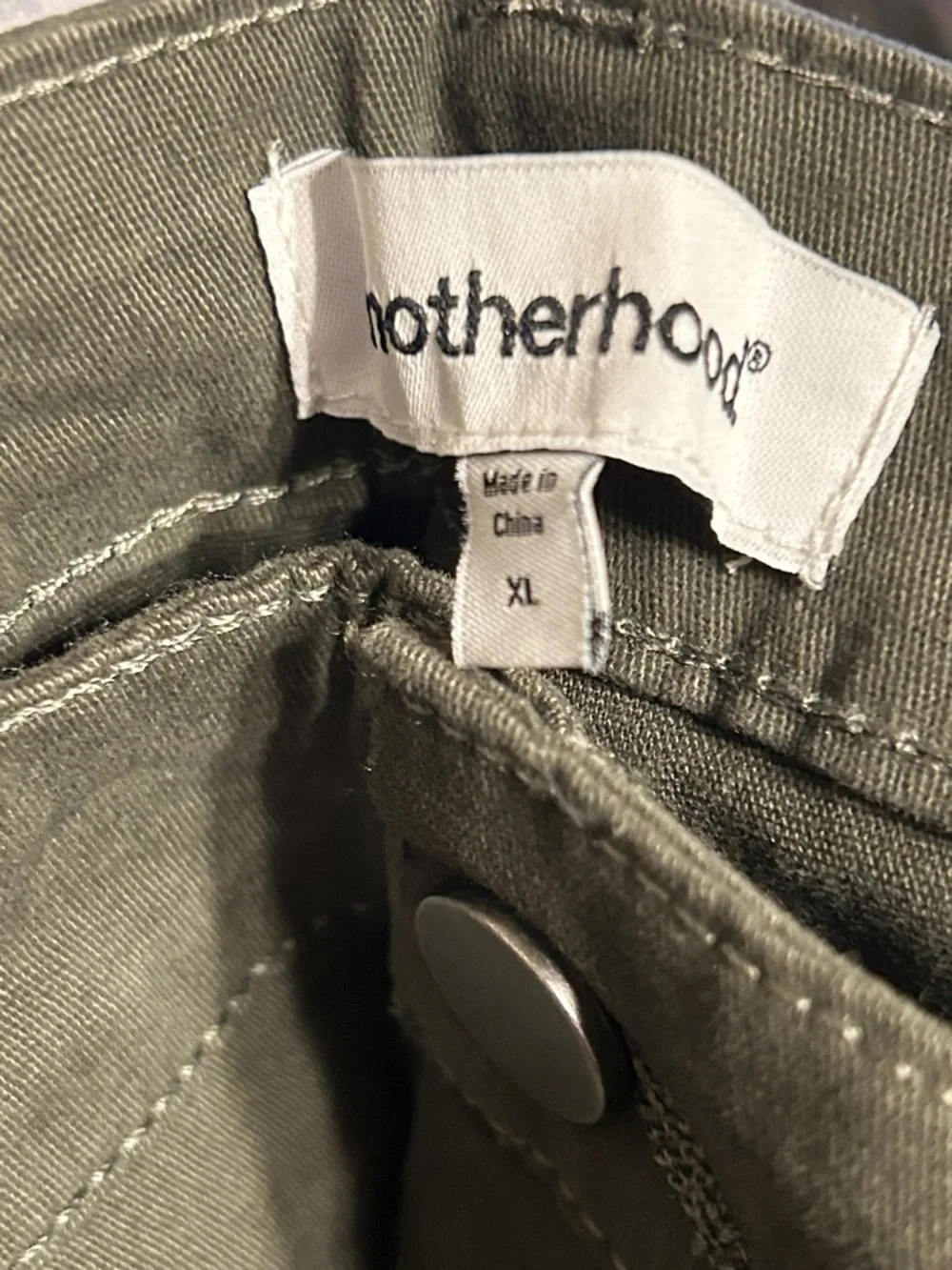 🎟️Motherhood Maternity under the Belly utility pregnancy pocket shorts size XL